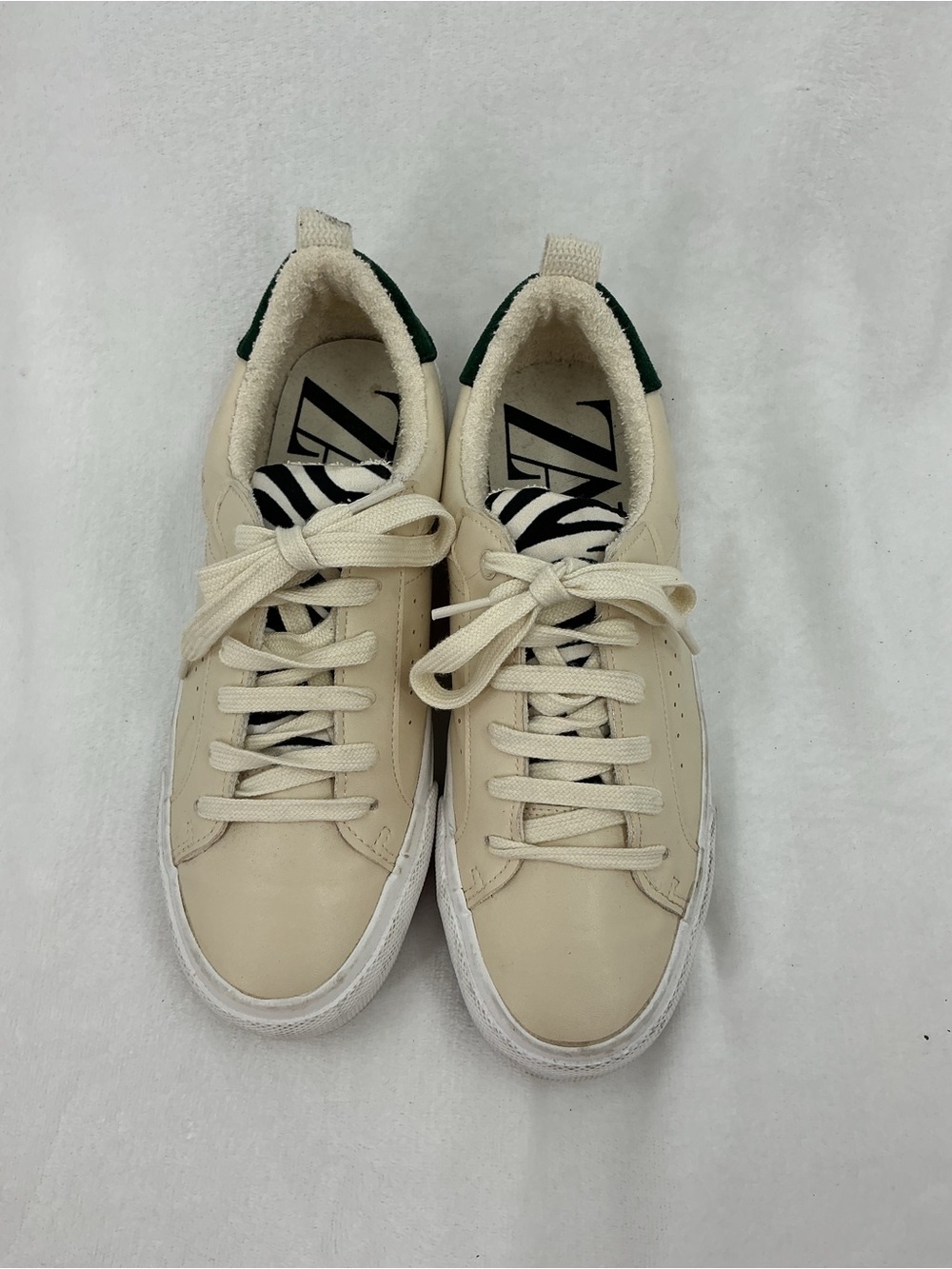 Zara Cream Sneakers with Green Heel and Zebra Tongue B46